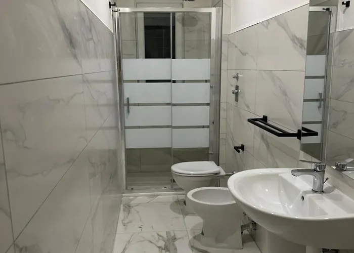 Bocconi - Jcube Hotellerie * Milan