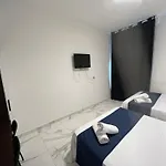 Bocconi - Jcube Hotellerie Apartamento *